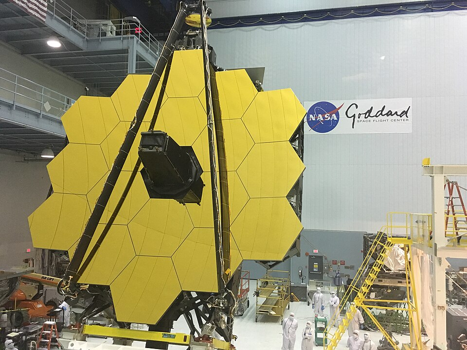 Zdjęcie ilustracyjne: James Webb Space Telescope Revealed (26832090085).jpg