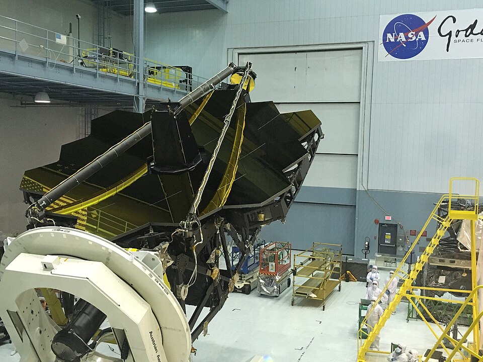 Zdjęcie ilustracyjne: James Webb Space Telescope Revealed (26559427550).jpg