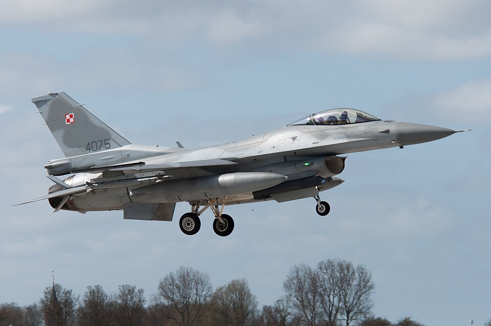 Zdjęcie ilustracyjne: Polish Air Force (4075) F-16C Block 52 at Frisian Flag 2015.jpg