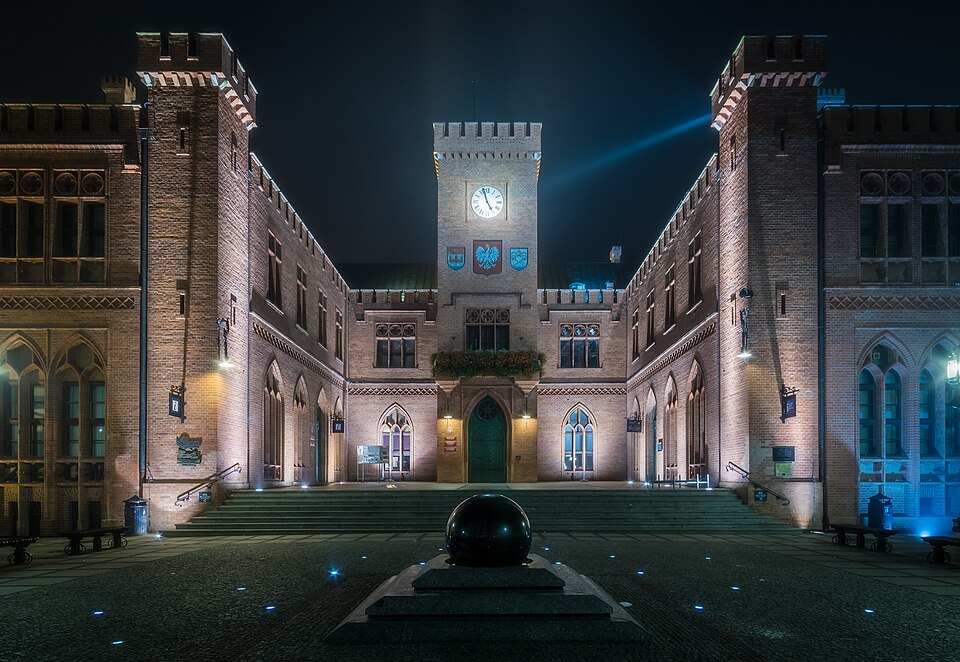 Zdjęcie ilustracyjne: Ratusz w Kolobrzegu.jpg