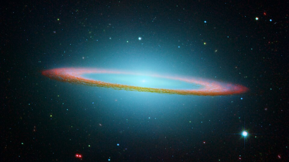 Zdjęcie ilustracyjne: Sombrero Galaxy in infrared light (Hubble Space Telescope and Spitzer Space Telescope).jpg