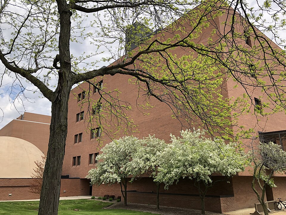 Zdjęcie ilustracyjne: Physical Sciences Laboratory Building.jpg