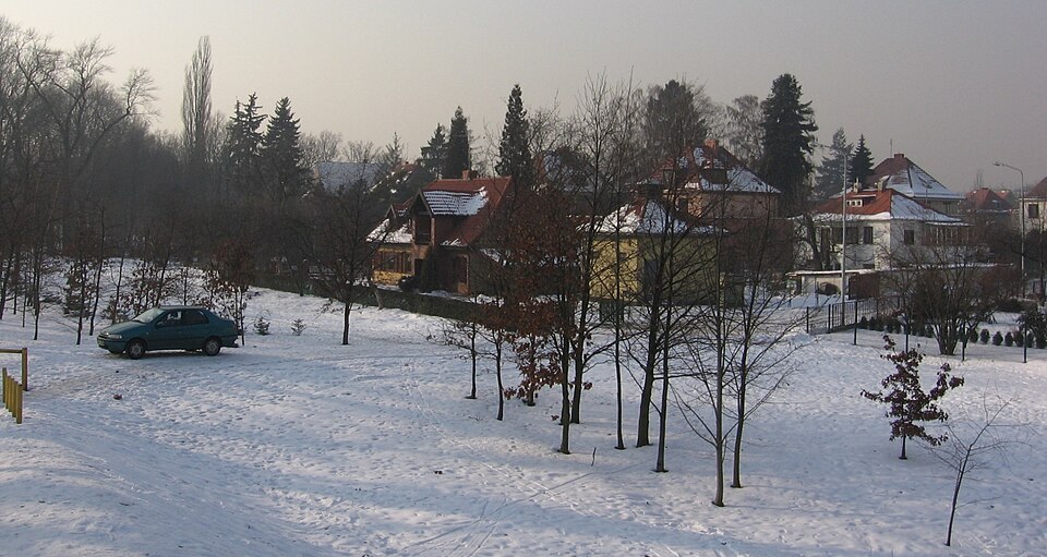 Zdjęcie ilustracyjne: Wroclaw-Biskupin-z walu w stroneBraciGierymskich.jpg