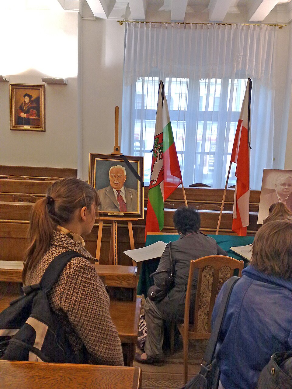 Zdjęcie ilustracyjne: Alians PL MieszkańcyLublinawhołdziePrezydentowiRP,10-04-2010,20100412021.jpg