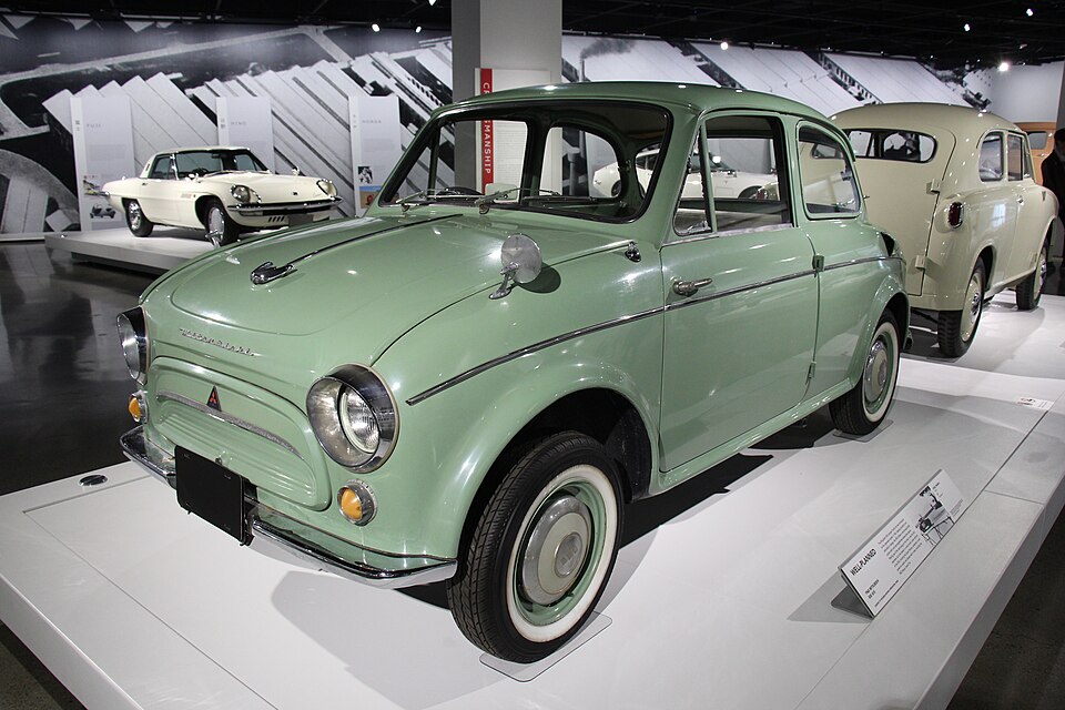 Zdjęcie ilustracyjne: 1960 Mitsubishi 500 A10 Sedan.jpg