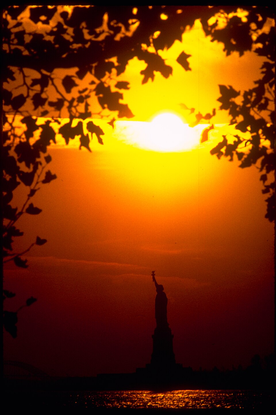 Zdjęcie ilustracyjne: Statue of Liberty National Monument STLI2252.jpg