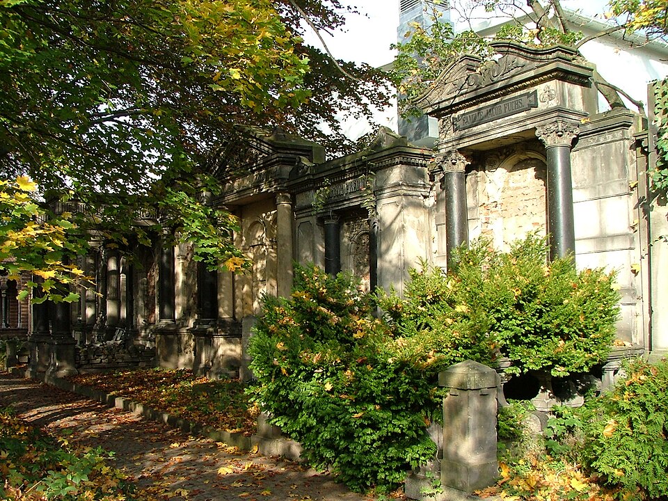 Zdjęcie ilustracyjne: Old Jewish Cemetery of Wroclaw (Poland) - German Grave9.jpg
