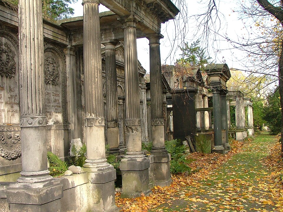 Zdjęcie ilustracyjne: Old Jewish Cemetery of Wroclaw (Poland) - German Grave40.jpg
